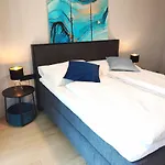 Rooftop Apartment Vienna City Center - free parking!